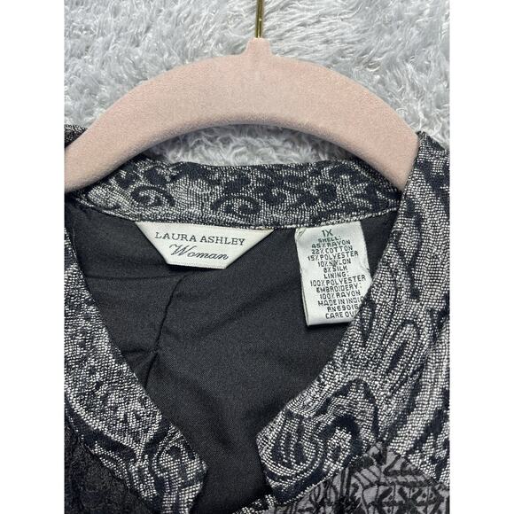 Laura Ashley‎ Woman 1X Blazer Jacket Gray Black White Patchwork Buttons Career - Picture 4 of 10
